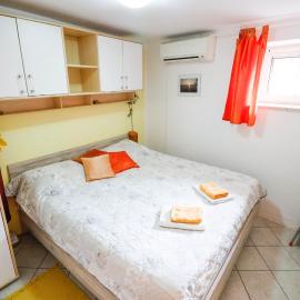North to South apartments, hotel in Izola