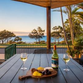Blue Waters - Beachfront and River View - Sleeps 6 -Central Kalbarri