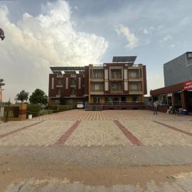 Amar mahal hotel and restaurant