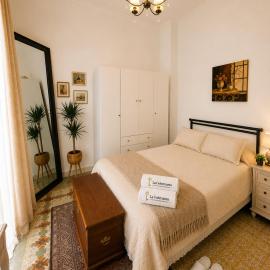 Van Gogh Luxury Flat By CH Luxury Apartments