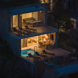 Villa Ammos with Private Pool, Sauna & Seaview, hotel di Gialova