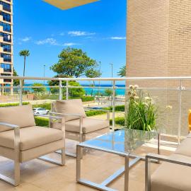 Seaside Apartment Retreat