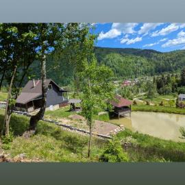 SAMi, Hotel in Tukhlya