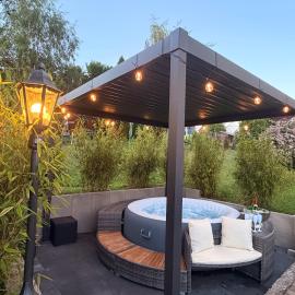 Großes Ferienhaus für 12 -17 Personen mit Whirlpool - Spielzimmer und Garten, khách sạn ở Herbstein