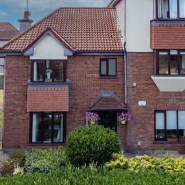 Cosy Ensuite 15 mins from Cork Airport, hotel in Cork