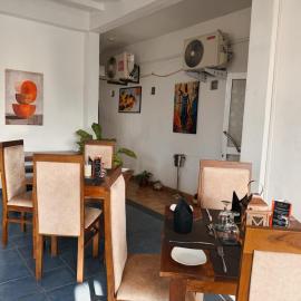 Asylum Lodge Negombo, Rooms and Restaurant, hotel a Negombo