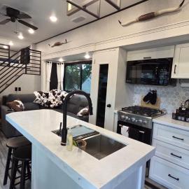 Gorgeous RV Rental River Ranch! 146, hotel i River Ranch
