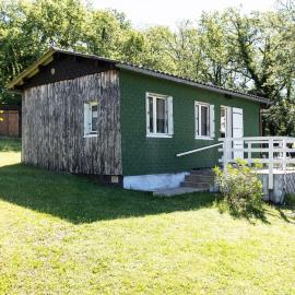 Chalet cosy, parking, animaux OK - 3 pers. - FR-1-828-21, Hotel in Le vigan en Quercy
