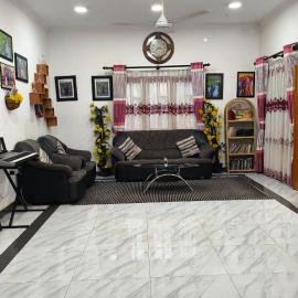 Apex inn, hotell i Manippai