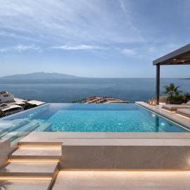 Helia Boutique Hotel - Seaside, hotelli kohteessa Sarandë