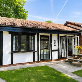 29 Tudor Court