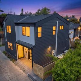 Modern Ballard Retreat Near Beach & Parks, хотел в Сиатъл
