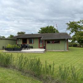 Cozy Cottage Close To The Beach And Attractions
