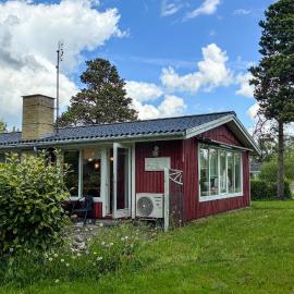 2 Bedroom Pet Friendly Home In Jyllinge