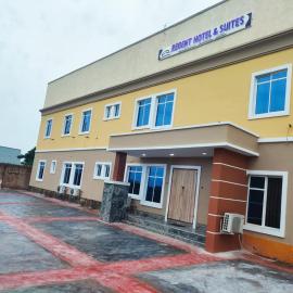 Regent Hotels and Suites, hotelli kohteessa Oshogbo