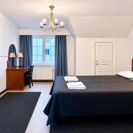 Senate Hotel