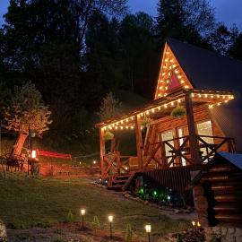 Затишний будинок для відпочинку, hotel in Rostoka