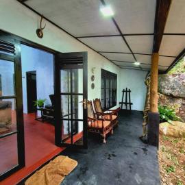 Sampath State, khách sạn ở Koslanda