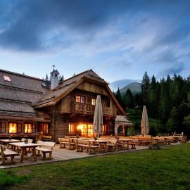 Ludlalm am Prebersee, hotel sa Tamsweg