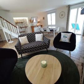 Jolie maison rénovée en campagne, proche Landivisiau, à environ 15 min de Plouescat et des plages, hotel Plougar városában