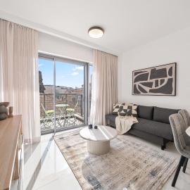Stunning 1 Bedroom In City Center