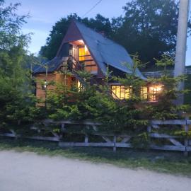 Cozy Cabin