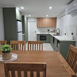 Heinlen Family Retreat on Boandik, hotel in Mount Gambier