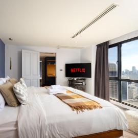 Penthouse KingBed: 5minBTS Balcony 1GbWiFi, hótel í Makkasan
