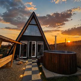 Elioan Cozy A-Frame, hotel u gradu 'Mărăcineni'