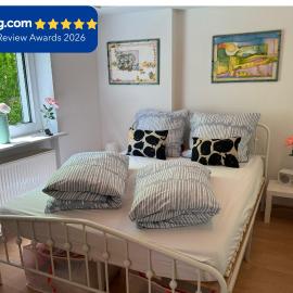 Gemütliche Ferienwohnung nähe Schloss Benrath & Rhein Düsseldorf Urdenbach