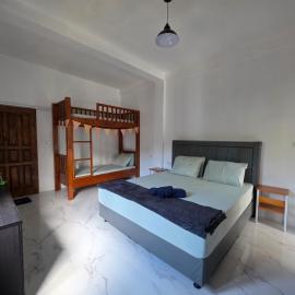 Luna Homestay, hotel in Bukit Lawang