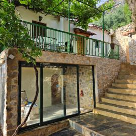 Mount Kalathi Seaview Retreat, hotel in Verga Kalamata