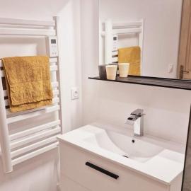 Chambre spacieuse Montignac Lascaux, hotel in Montignac