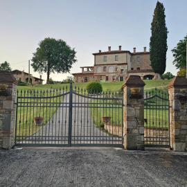 Poggio Cortese, hotel a Todi