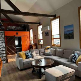 A Stay Across The Bay, hotel in Curling