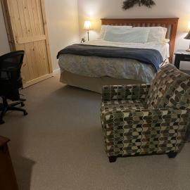Modern Garden Suite with Ultra-Fast Fiber Near Stowe, hotel in Morristown
