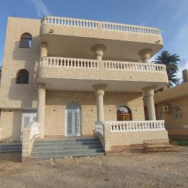 Quiet Authentic Westbank Villa in the Theban Hills