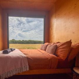 Secluded cabin with sunset views, Kent AONB