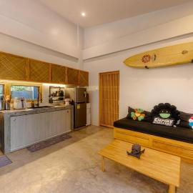 Private Tropical Home Malinao Long Stays Welcome: General Luna şehrinde bir otel