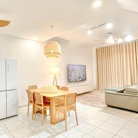 Casa Muji Homestay Pasir Gudang, hotel in Pasir Gudang