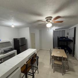 Apartment with AC and Wi-Fi in Salinas Victoria, hotel a Salinas Victoria