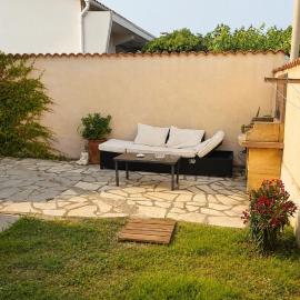 Logement à 150m de la plage -Tout à pied - Calme & familial, hotel a Portiragnes