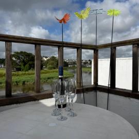 Waterside Holiday Cottage on Camel Trail Wadebridge Sleeps 5, hotel en Wadebridge