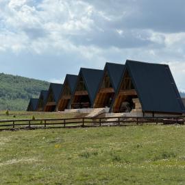Etno Selo Dolina Pive, Hotel in Plužine