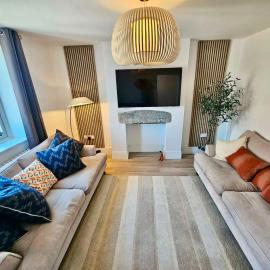 Blue Lias Cottage - Luxury Character Cottage for 6, Hotel in Street