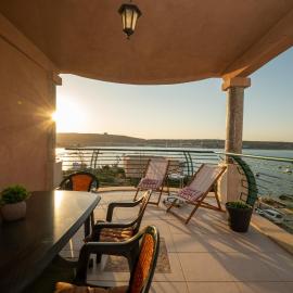 Seafront Panorama Penthouse 3 bedr 4 bathr