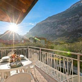 AlbaDros Olive Nest - Terrace, Balcony & Garden - Happy Rentals