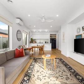 3BR Light-filled Retreat Mt Duneed, hotel a Mount Duneed