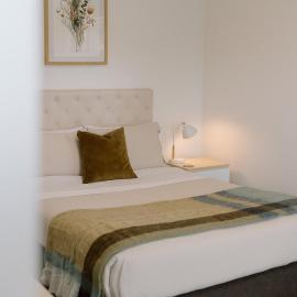 Riverside retreat, Wanaka, Hotel in Albert Town
