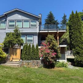 North Van Mountain Retreat, hotel en North Vancouver